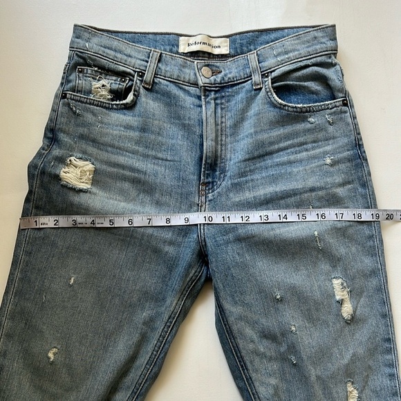 Reformation 90s Mom Distressed Jeans - Picture 7 of 8